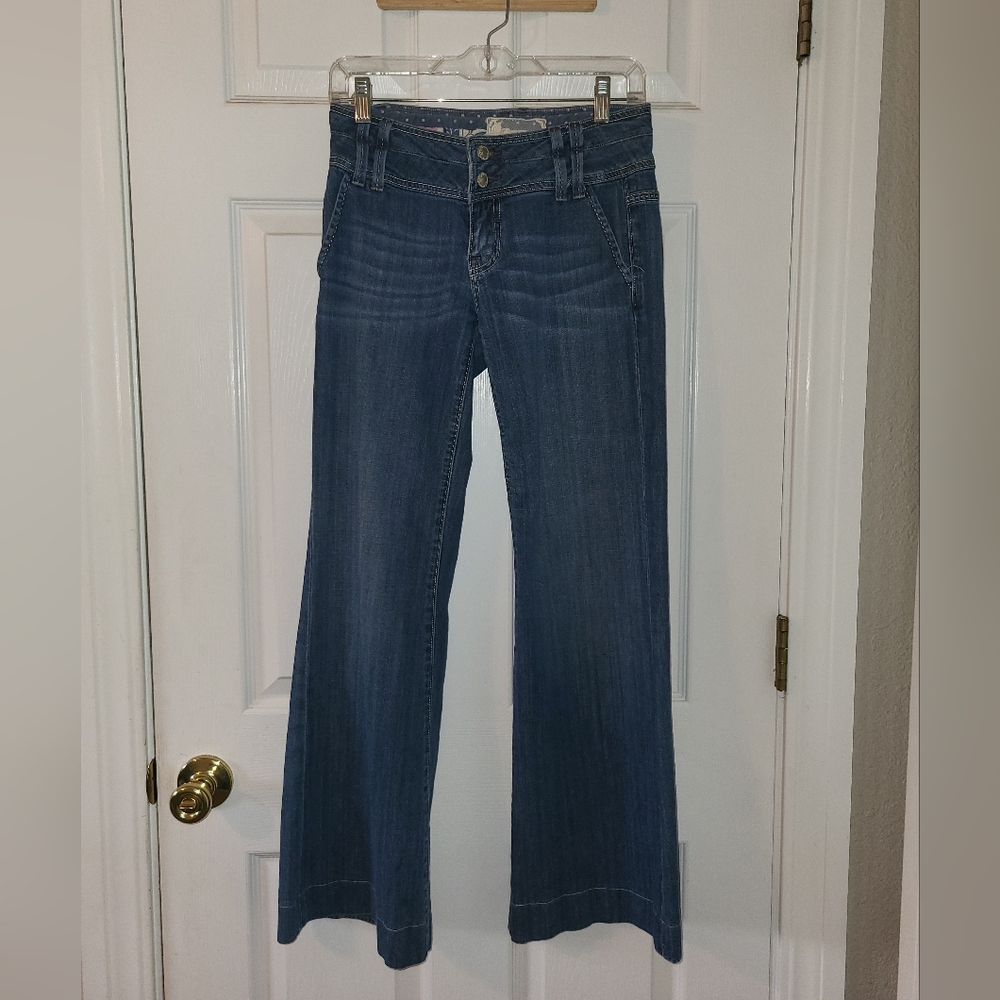 Miss Me Reminace Flare Jeans